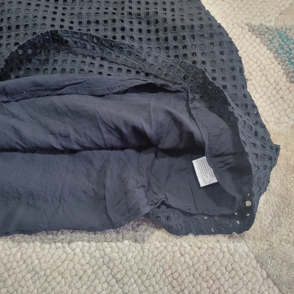 ALICE & UO - Half Moon Eyelet Shift Dress - Picture 6 of 9